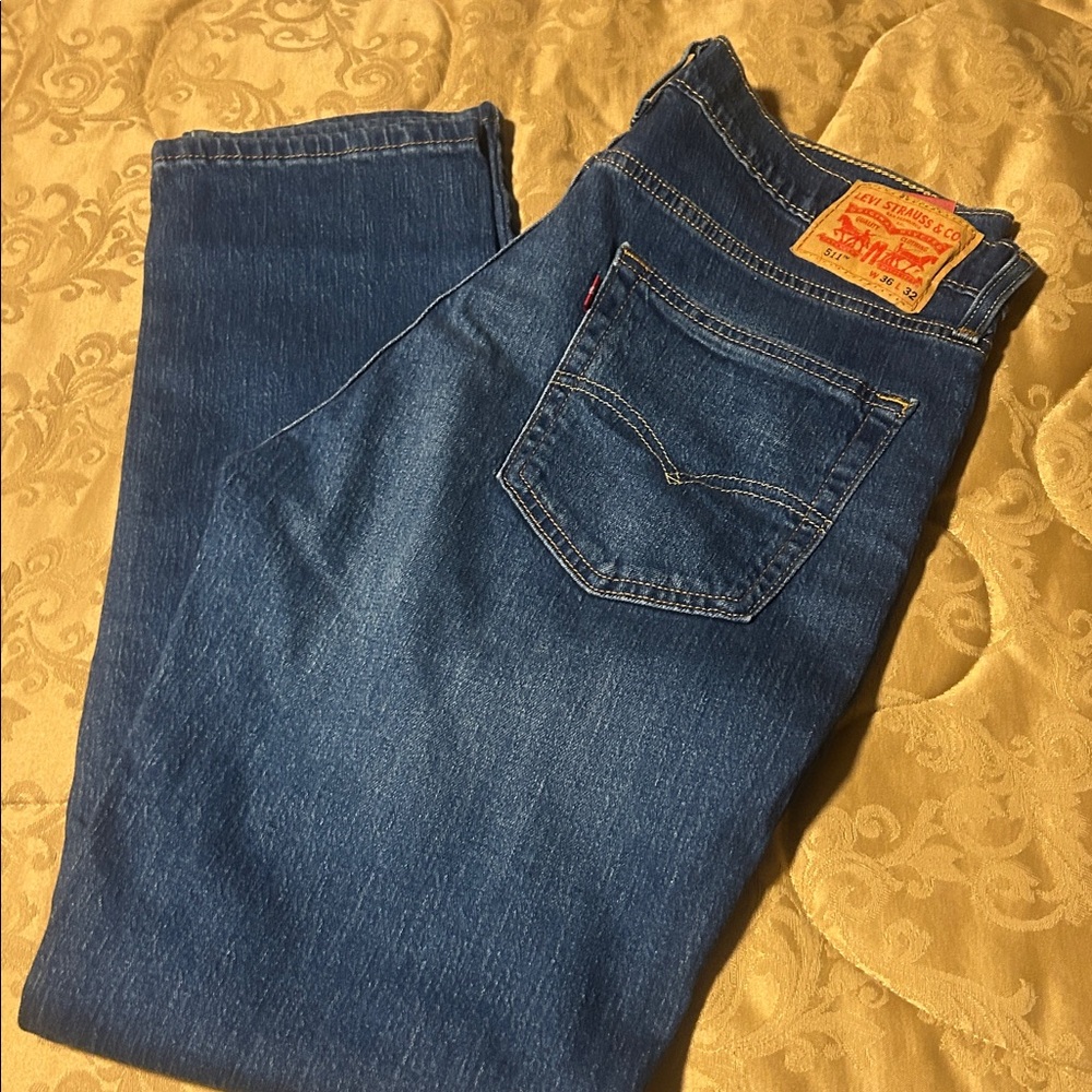 Men's Levi’s Slim Fit Blue Jeans Size 36/32 - Picture 2 of 3